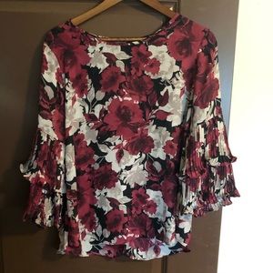 Cute blouse!! Brand new!